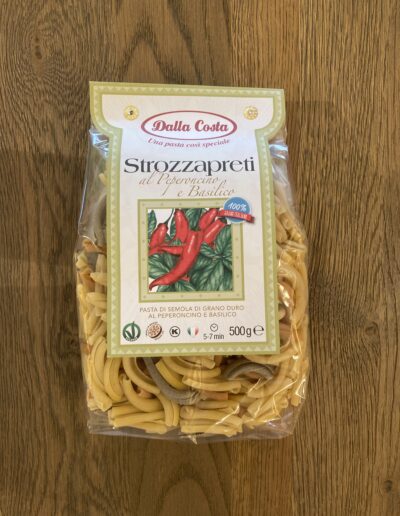 Strozzapreti al Peperoncino e Basilico